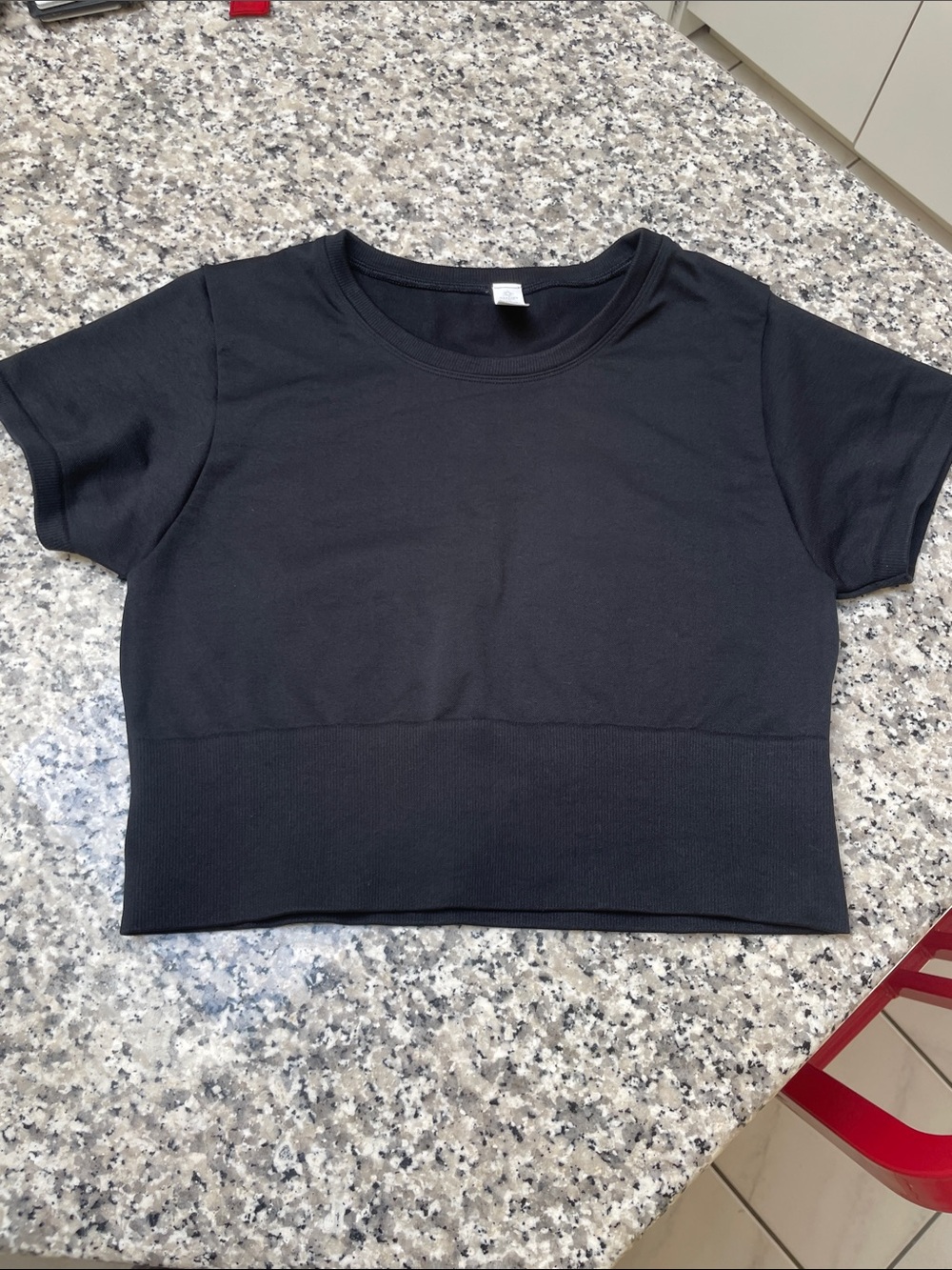 ❤️ 5/$15  Cropped Crewneck Top